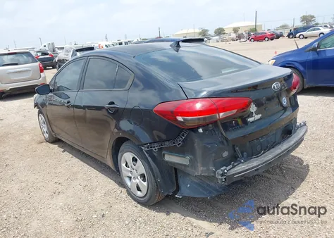 2017 Kia Forte Lx z USA, uszkodzony, nr VIN 3KPFL4A70HE028310